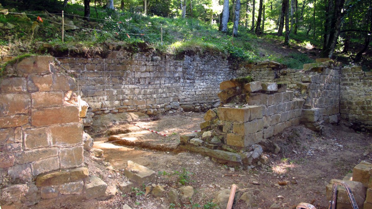 Agiriko eliza, Agiri-Uharte Arakil