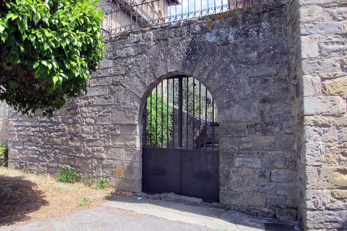 Oronsospe jauregia, Aitzoain-Berriobeiti