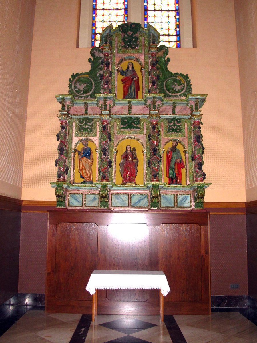 San Salvador eliza, Iruñea