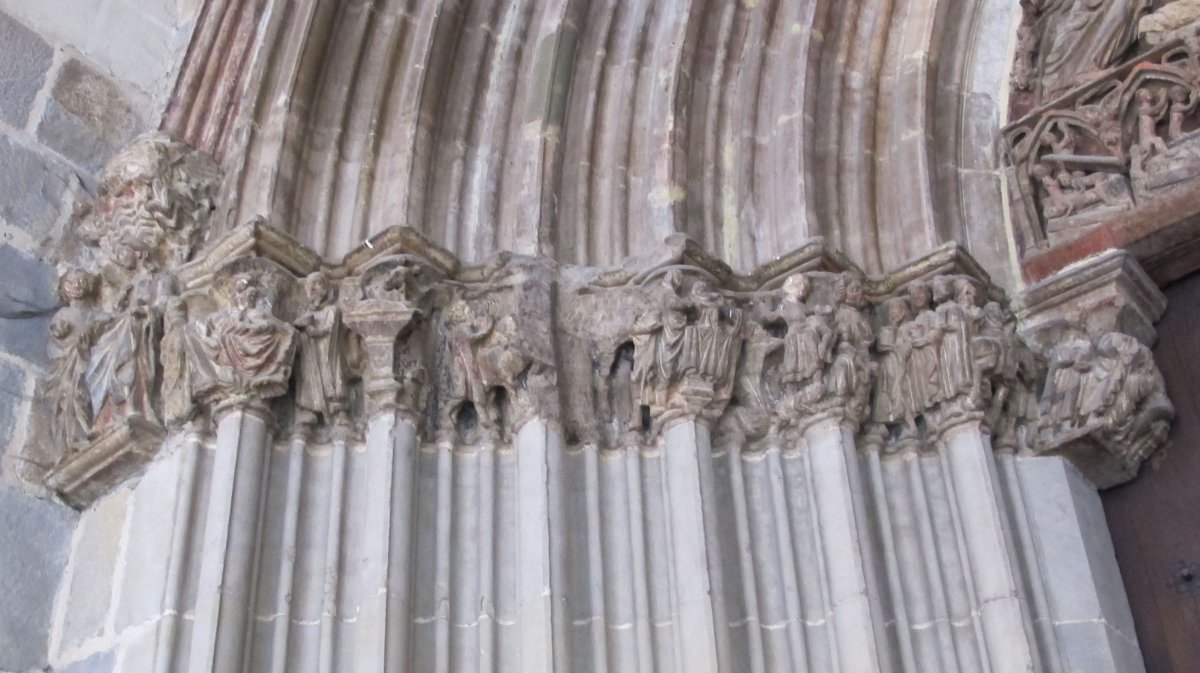 San Saturnino eliza, Iruñea