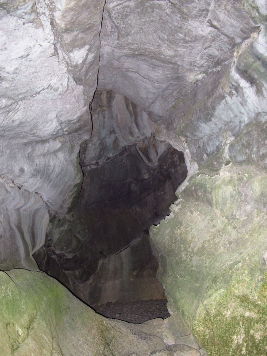 Iboneko Kobazuloa, Izaba