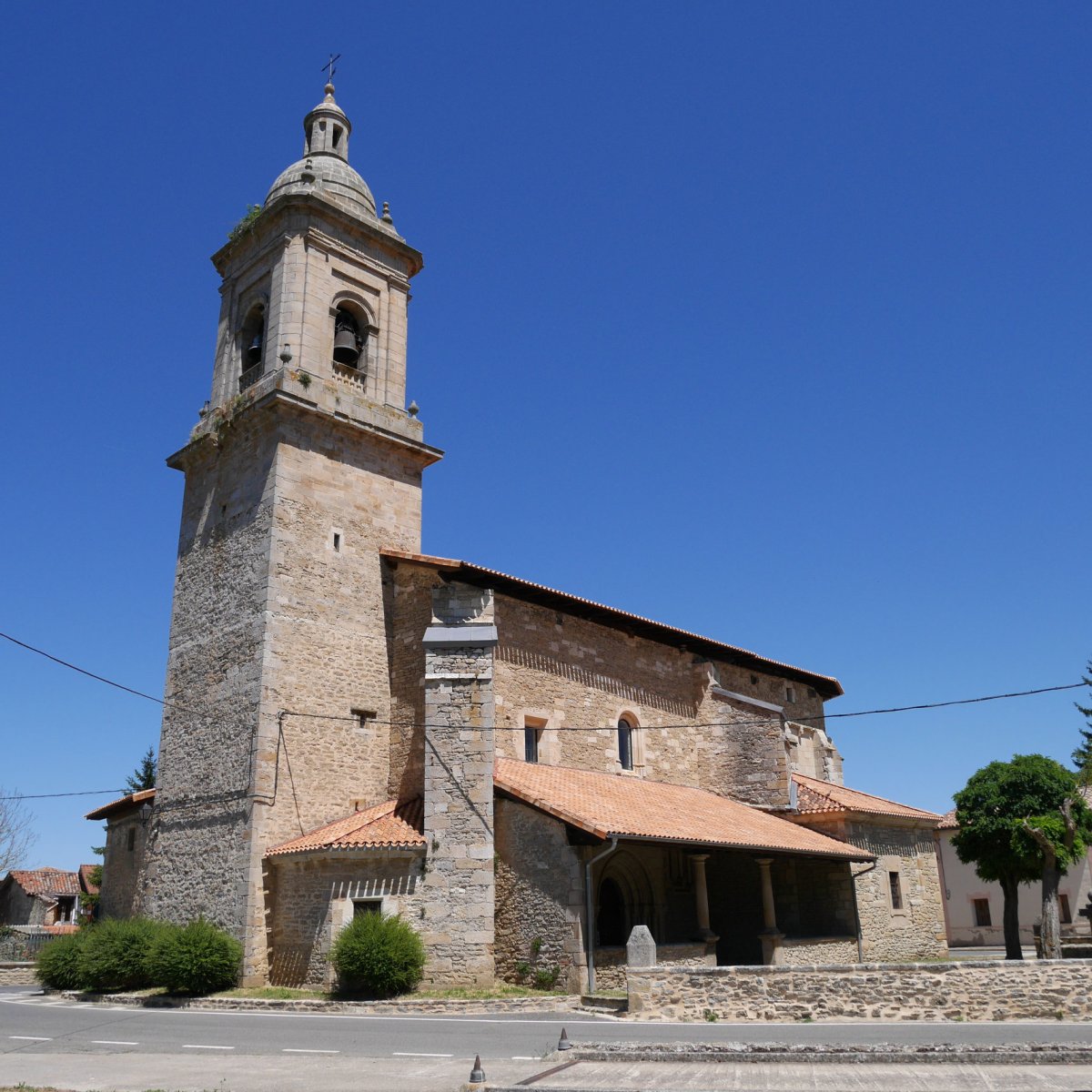 San Julian eta Santa Basilisa eliza, Oreitia