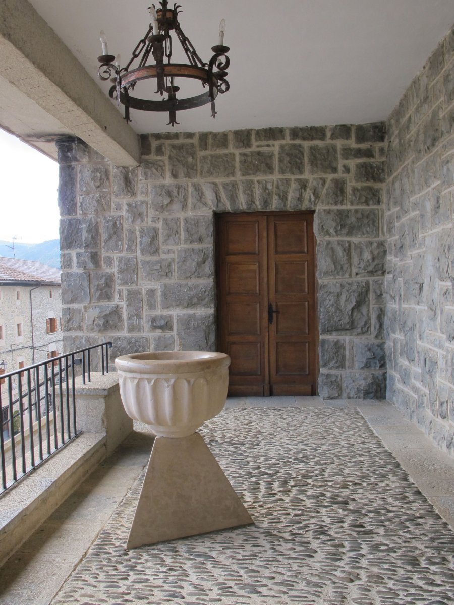 San Esteban eliza, Erro-Erroibar