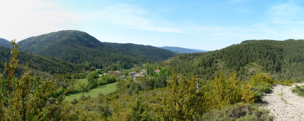 Adoain herria, Kurkuxulo mendiaren oinetan