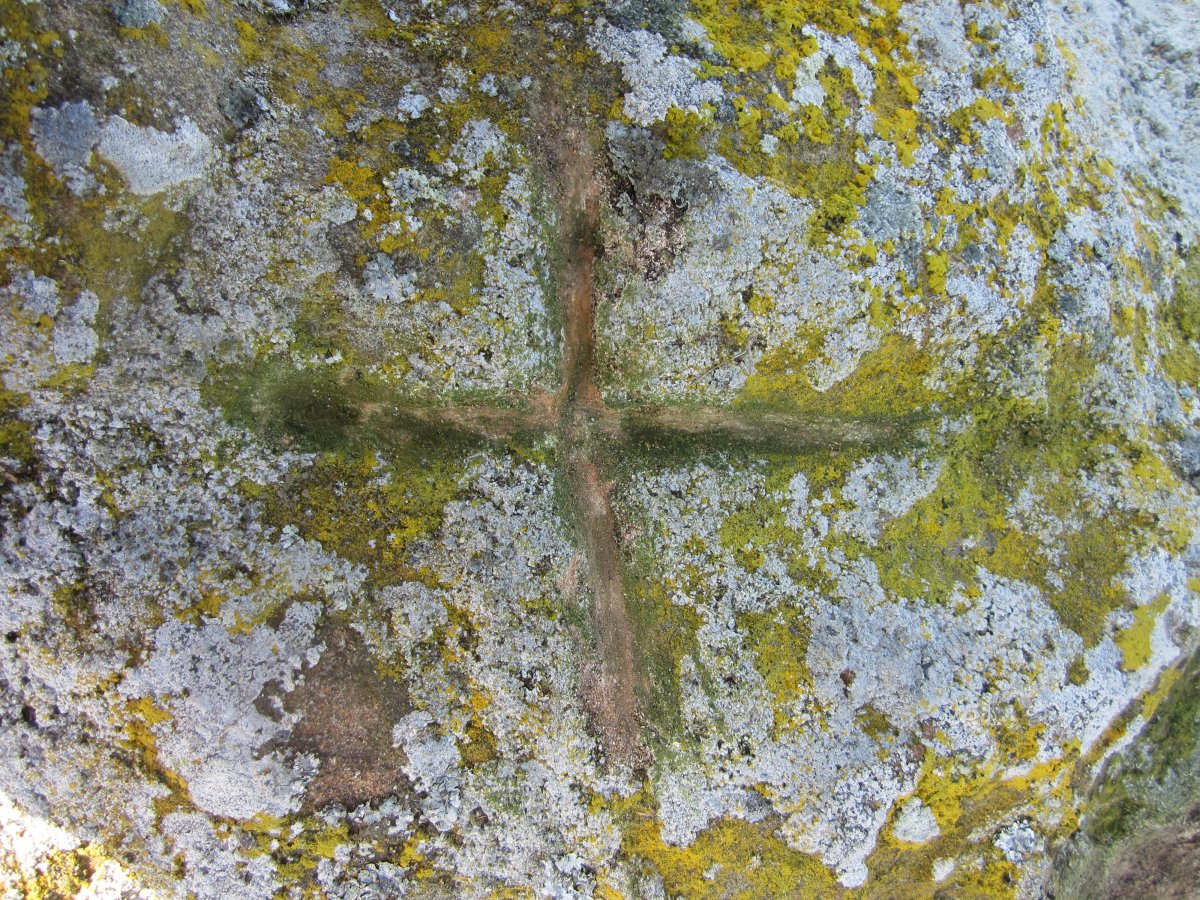 Monolito Aspoarri   (Diciembre 2016)