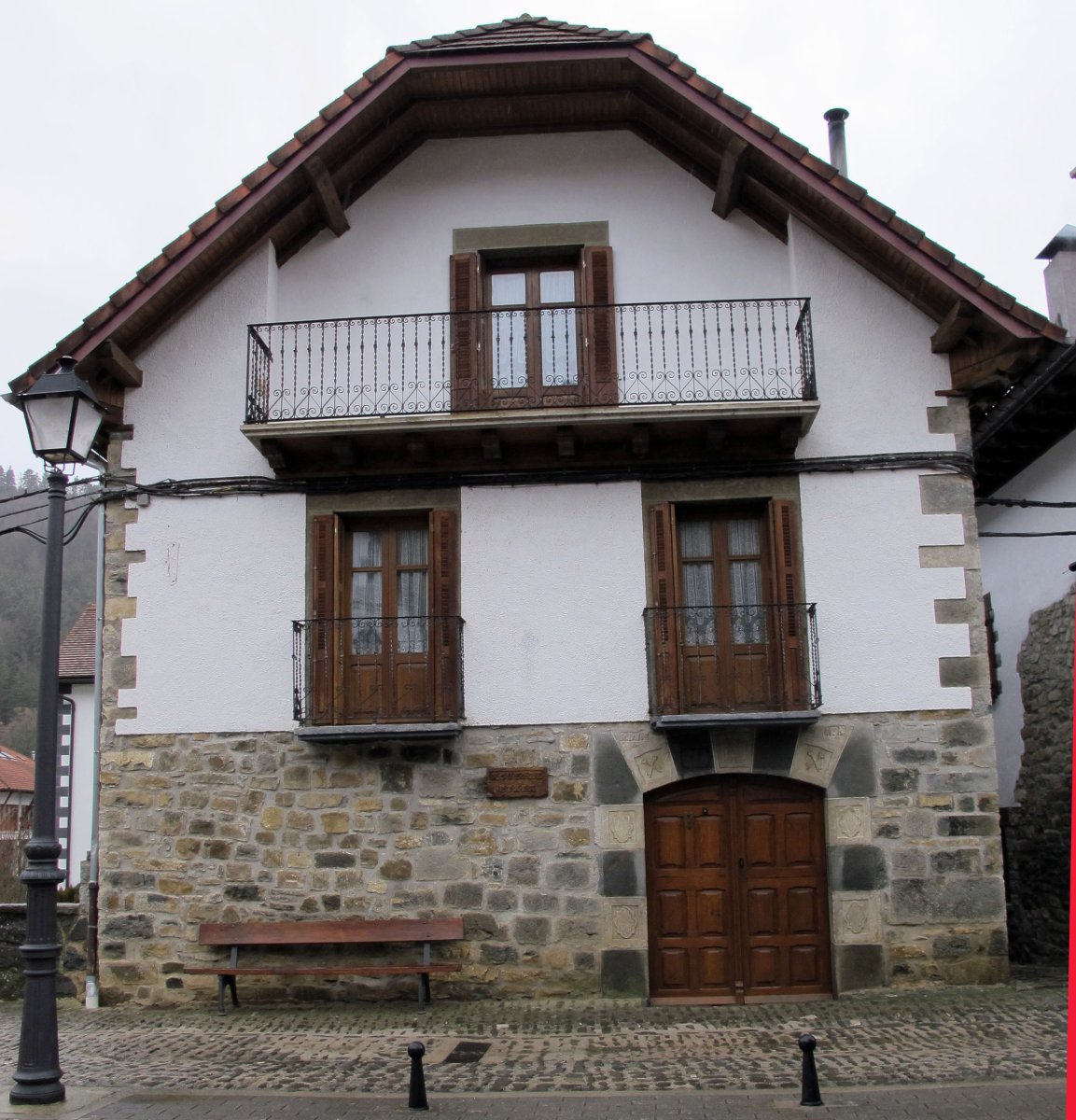 Agerre etxea, Ezkaroze