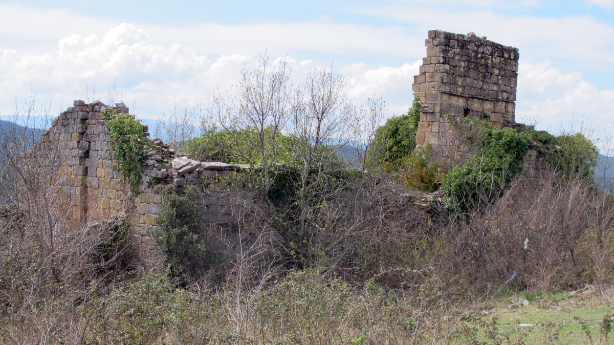 San Roman elizaren hondakinak, Otsa-Artzibar