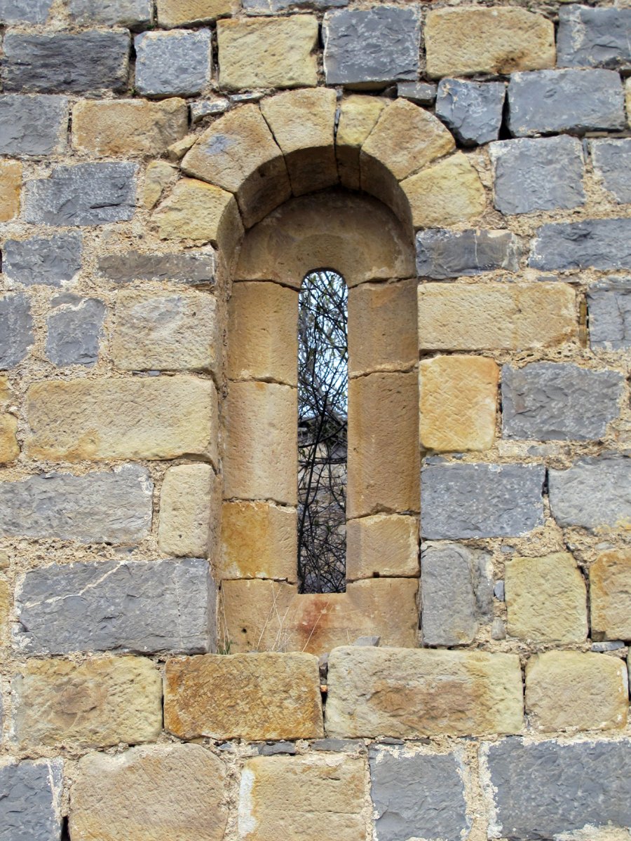 San Roman elizaren hondakinak, Otsa-Artzibar