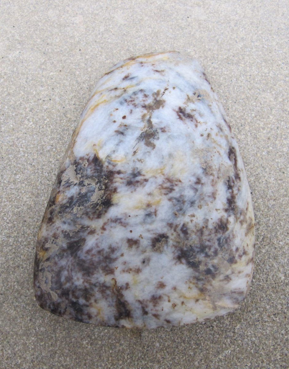 Harrizko aizkora etxeko jabeak aurkitua inguruan