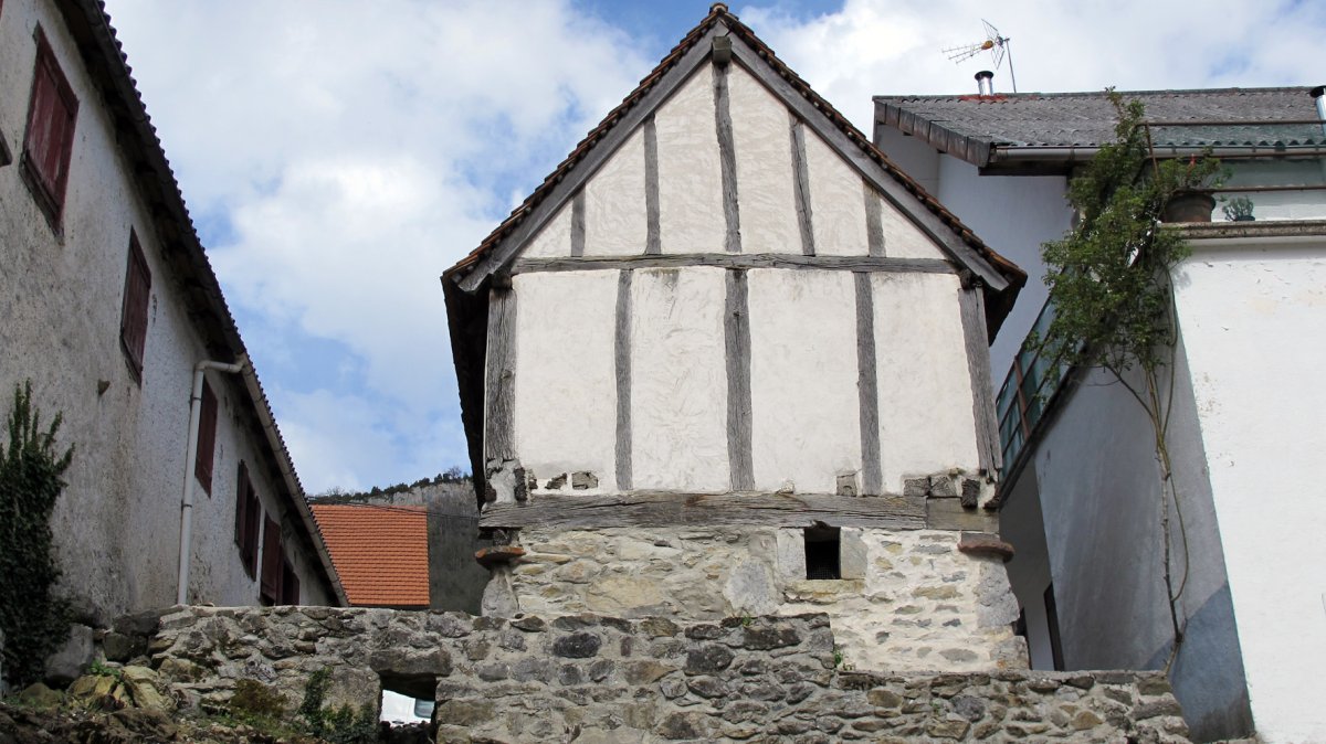 Jabat garaia, Orbara