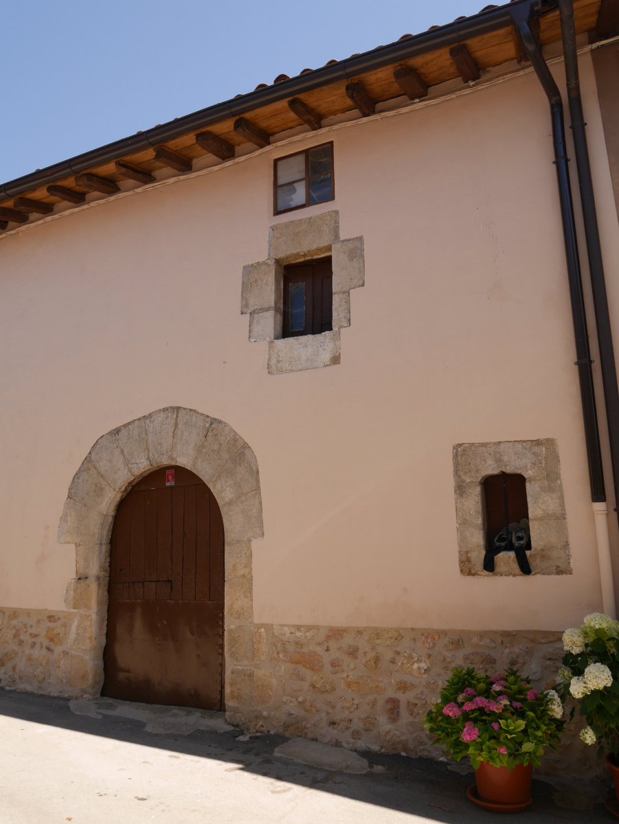 Etxea, Done Bikendi Harana