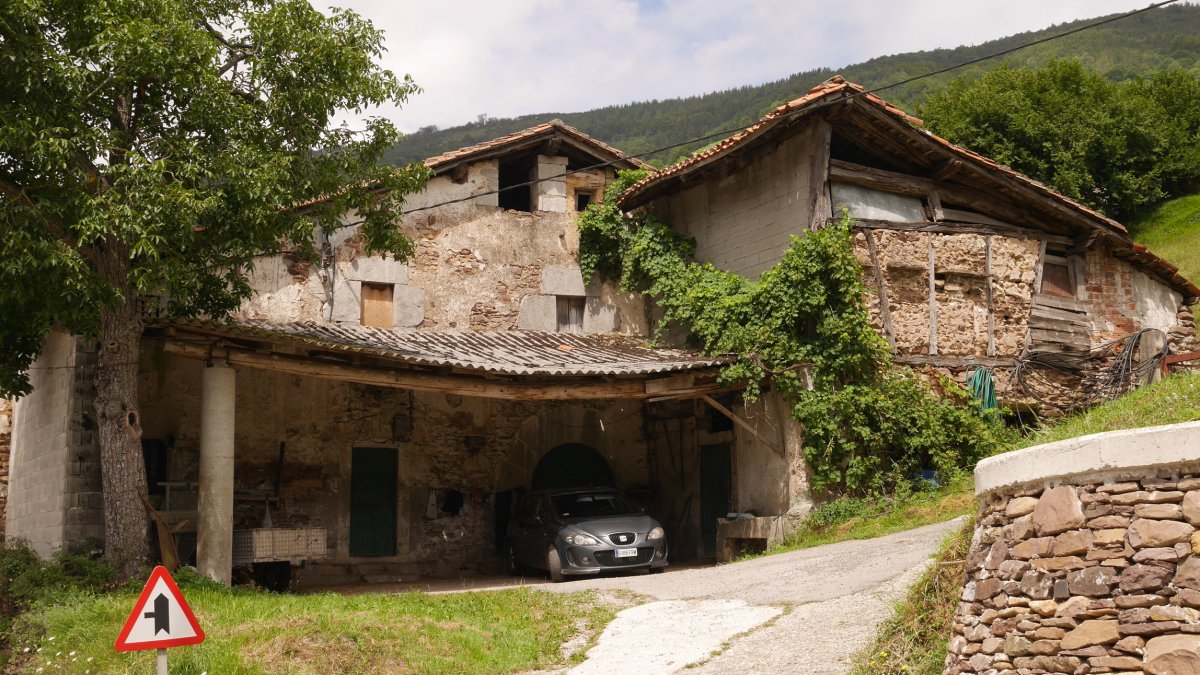 Bidekrutz (?) etxea, Berrobi