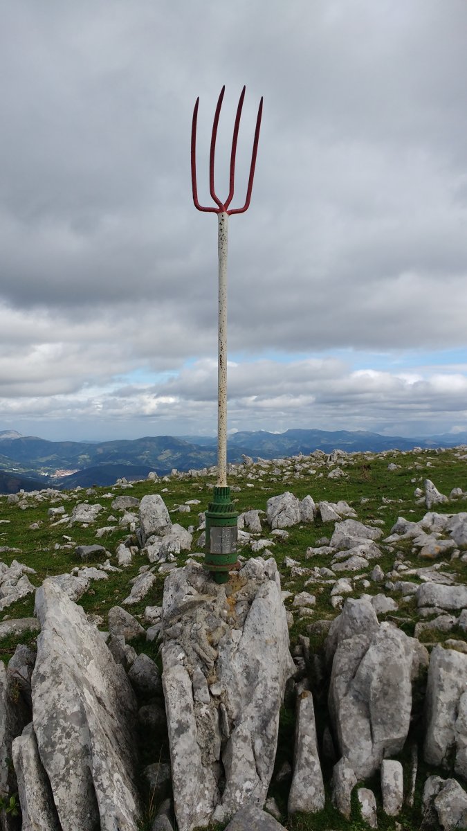 Harriurdin tontorra (1268m)