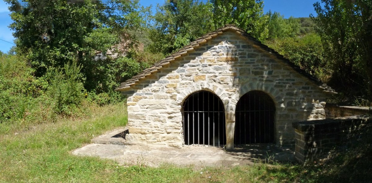 Erdi Aroko iturria Turrillasen