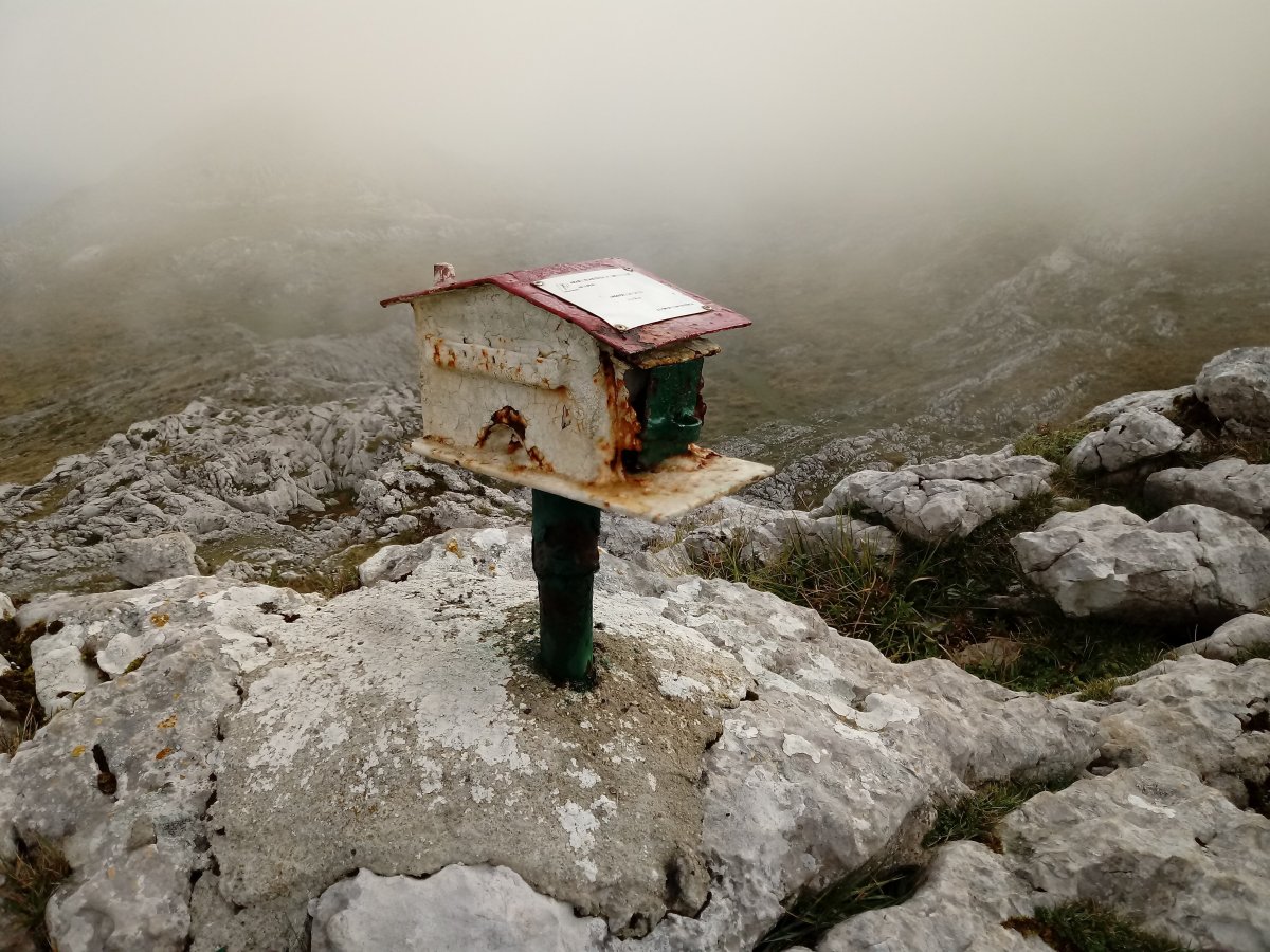 Argorri (1313m) tontorreko postontzia_1