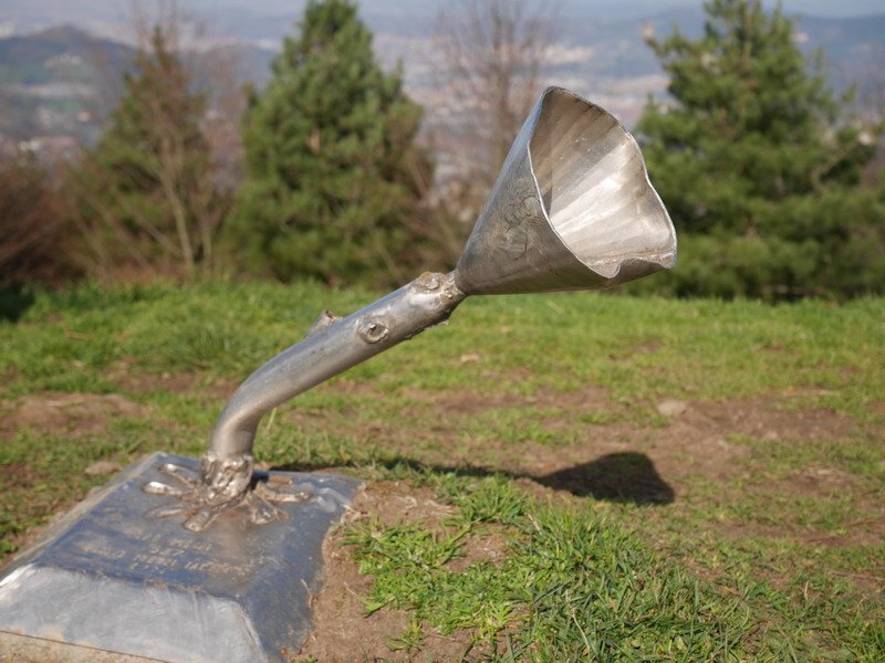 Txartelontzi zaharra