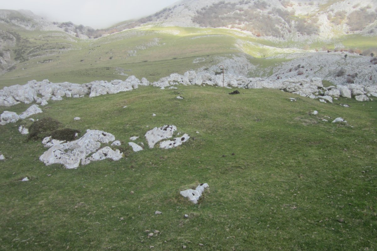 Fondo de Cabaña Urbia Este 3   (Noviembre 2017)