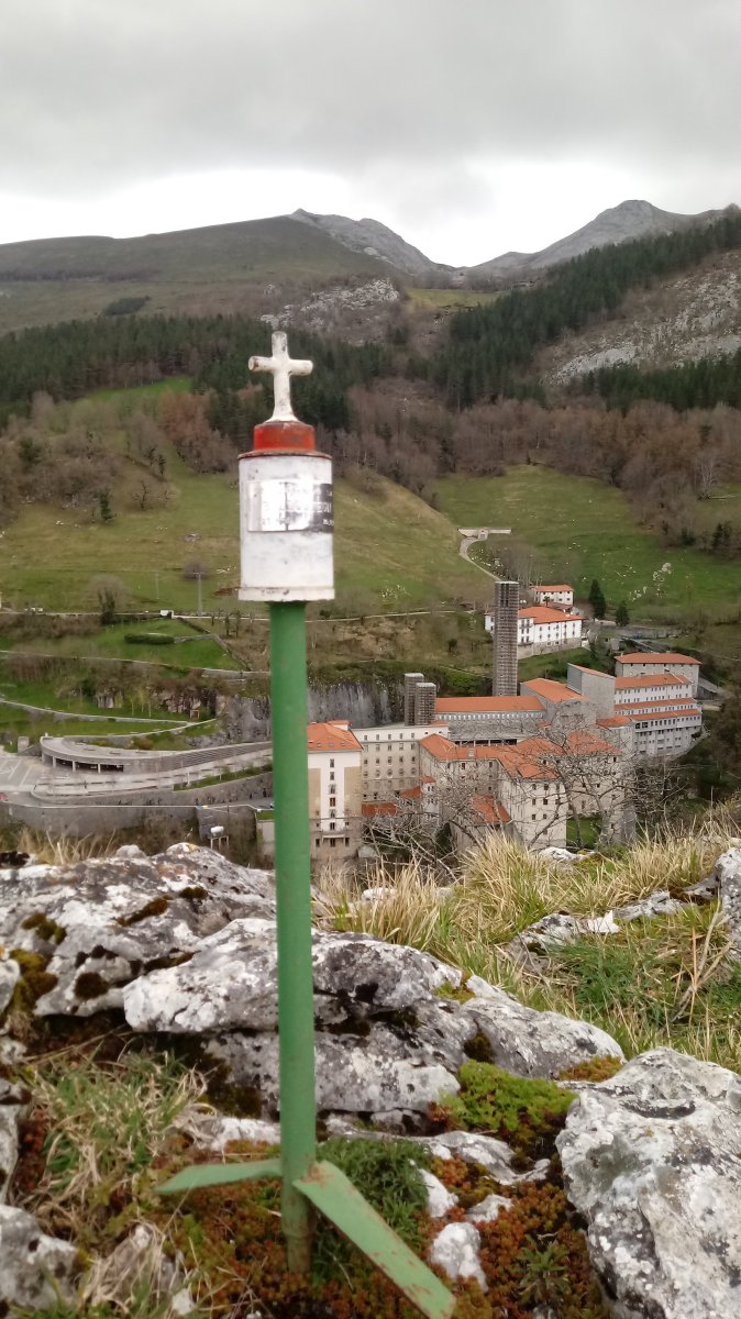 Bellostegi (792m) postontzia