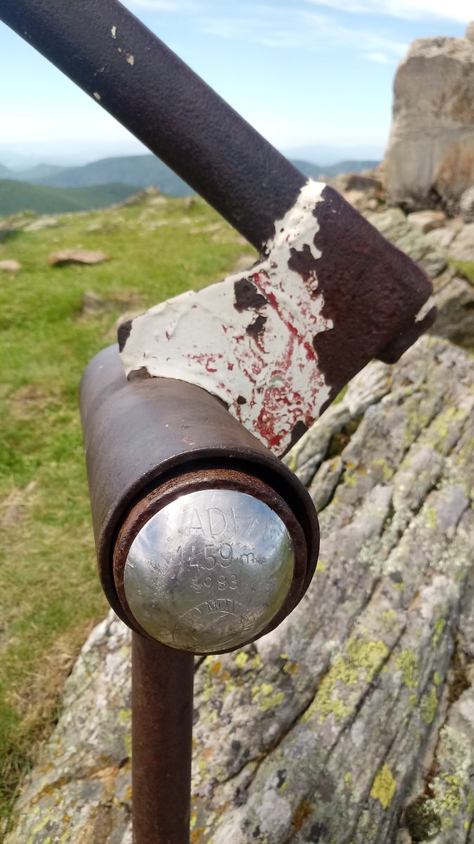 Adi (1458m) postontziko xehetasuna