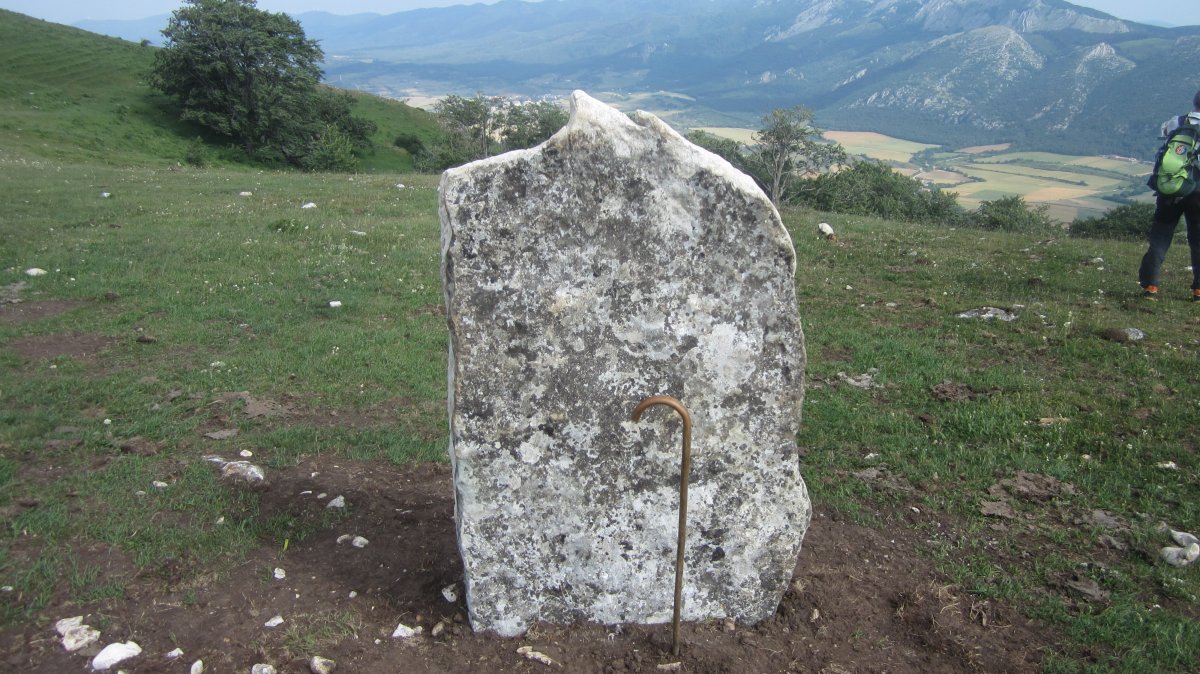Menhir Akarteko Iraganbide (Arrizazen)  Junio 2018