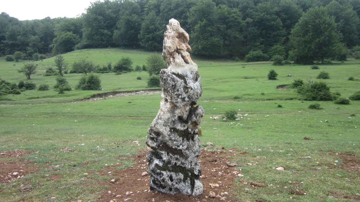 Menhir Legaire 5 Sur (Junio 2018)