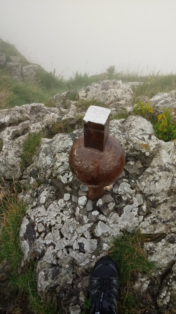 Mugarra, tontorreko postontzia zaharra