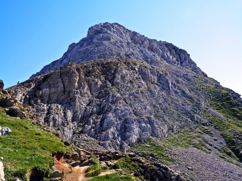 Hiru Erregeen Mahaia