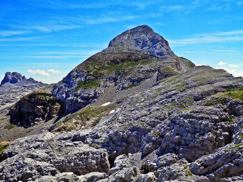 Hiru Erregeen Mahaia