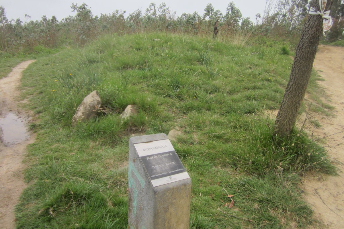 Túmulo Saierrokolanda II   (Abril 2018)