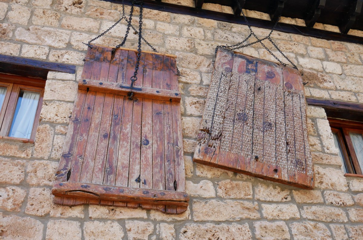 Zarabanda zaharrak, hormatik zintzilik.