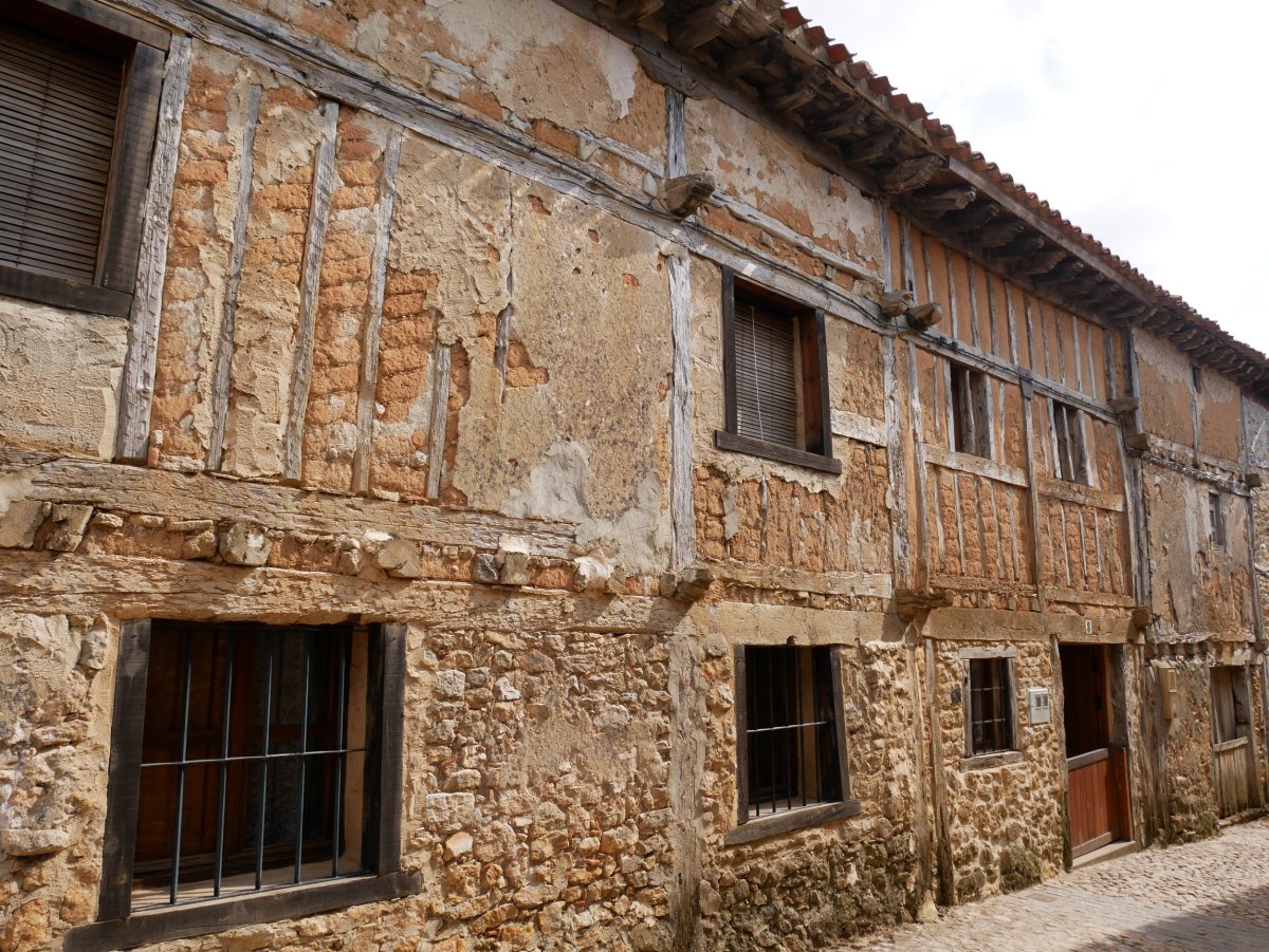 Etxeak, Calatañazor