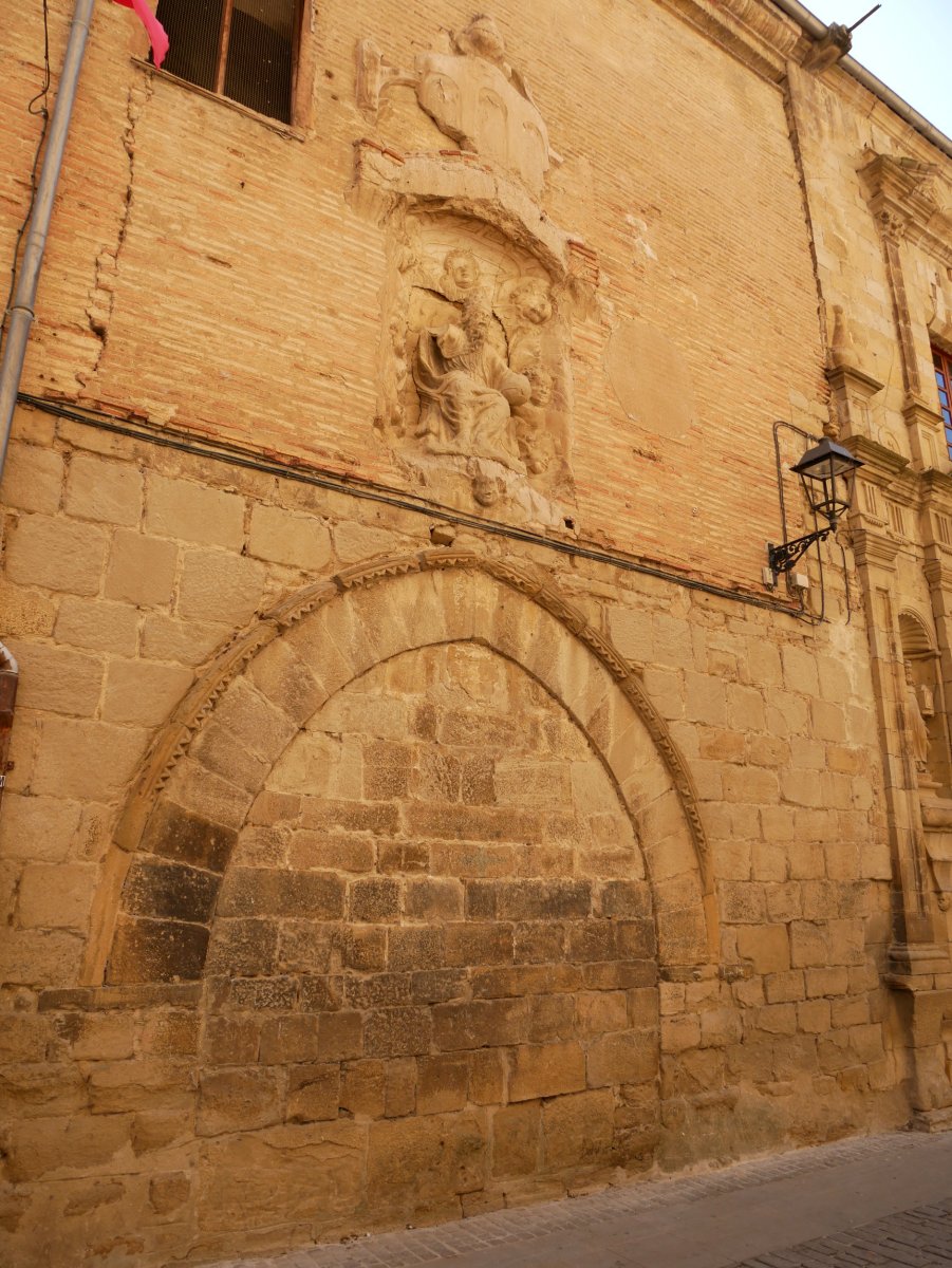 Trinitarioen komentua, Gares