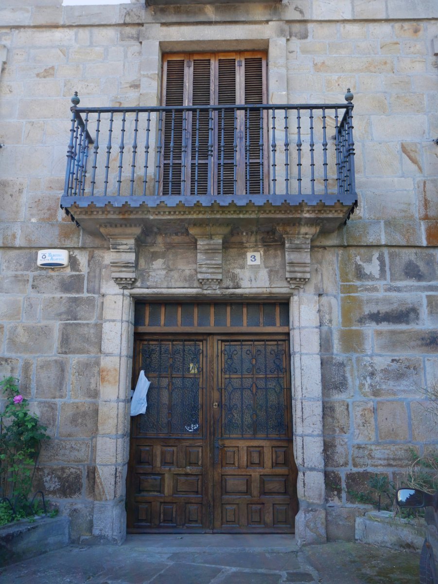 Ostatua jauregia, Leintz Gatzaga