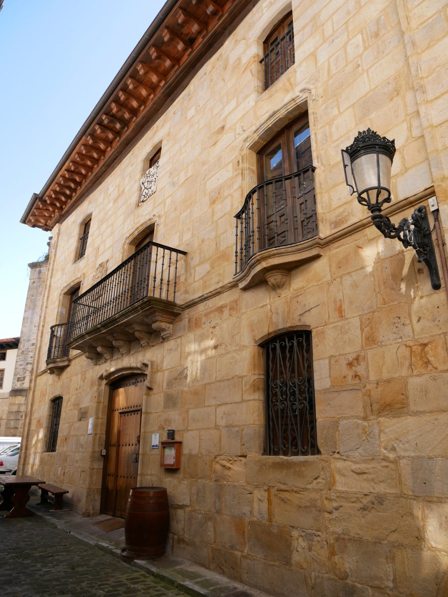 Soran jauregia, Leintz Gatzaga