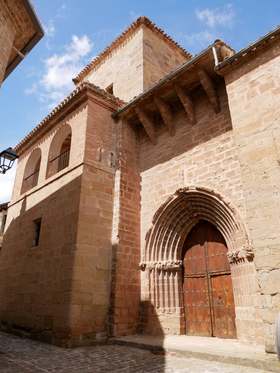 Santa Katalina eliza, Zirauki