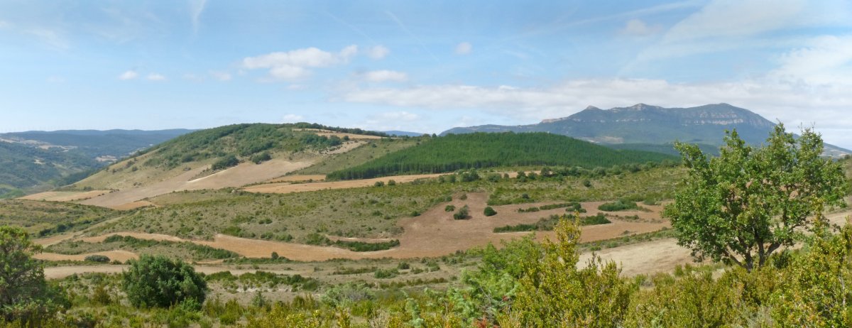 Askotz, ermitaren gainetik