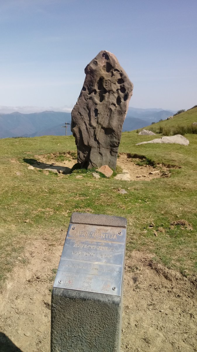 Buztizko Lepoa zutarria (2018)