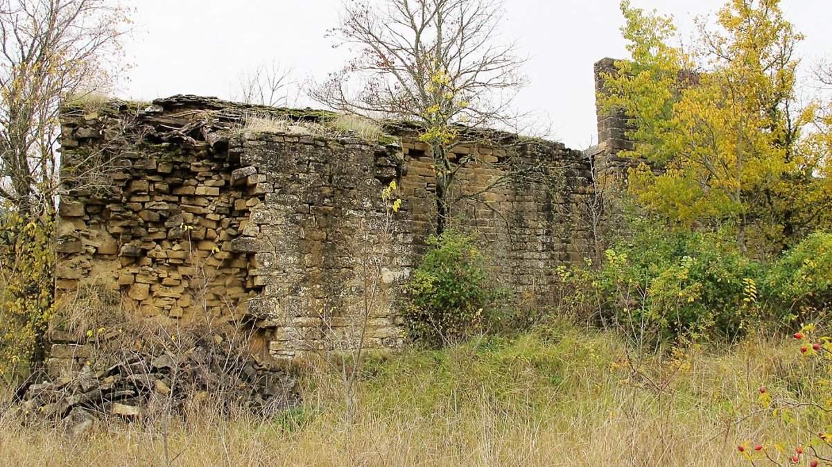 Natividad elizaren hondakinak, Hiriberri-Leotz