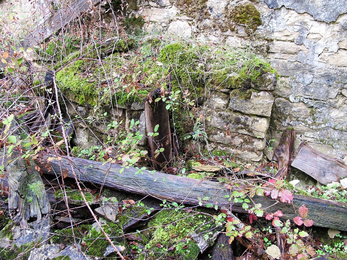 Natividad elizaren hondakinak, Hiriberri-Leotz