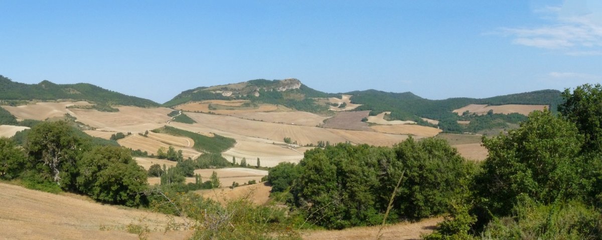 Lakidain harria, hurbil