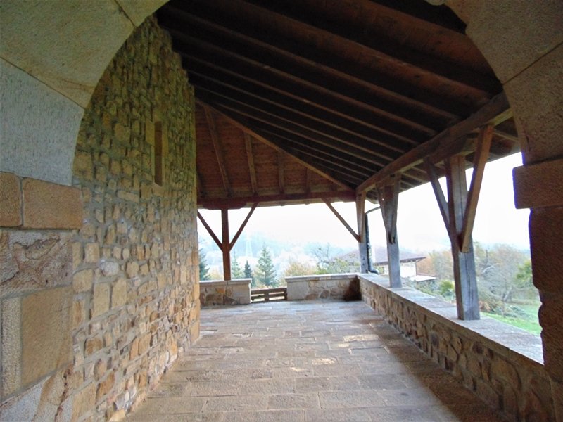 Larrinetako San Pedro Ermita Boroan