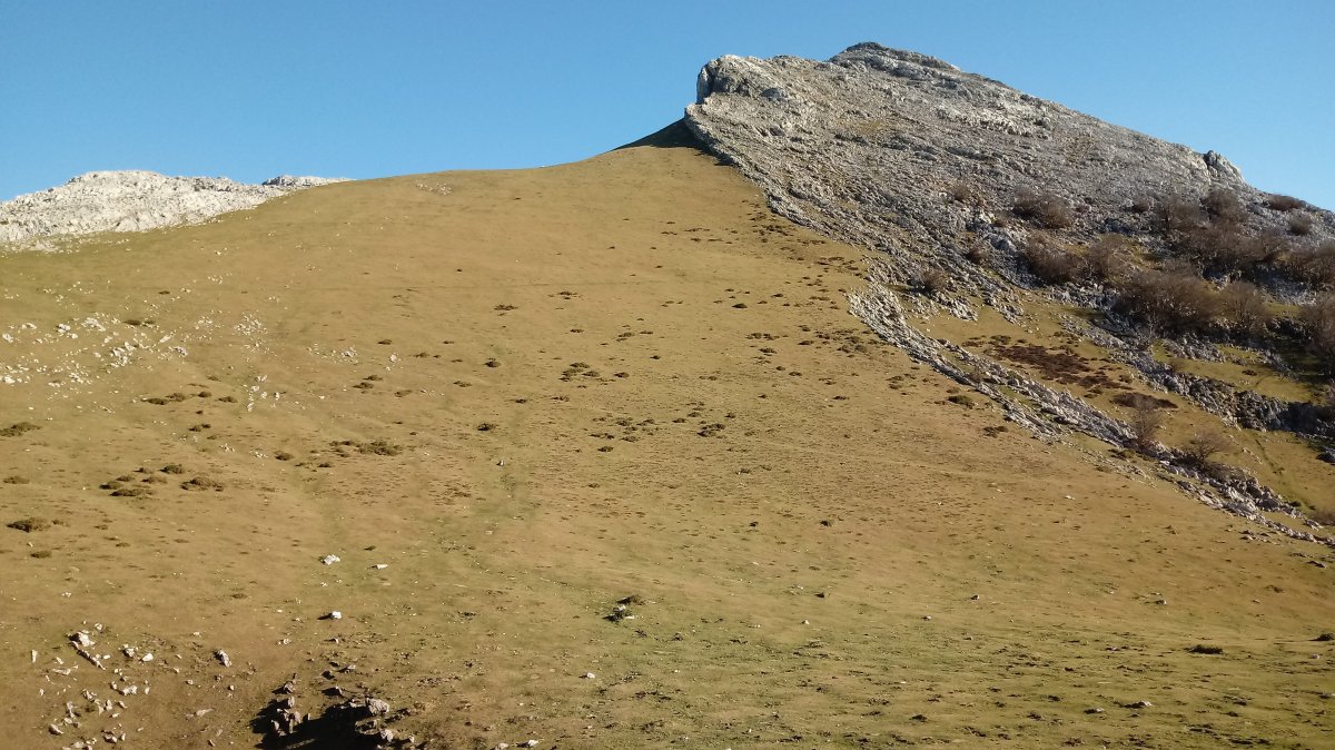Lugaitzeko Lepoa eta Arbelaitz (1508m)