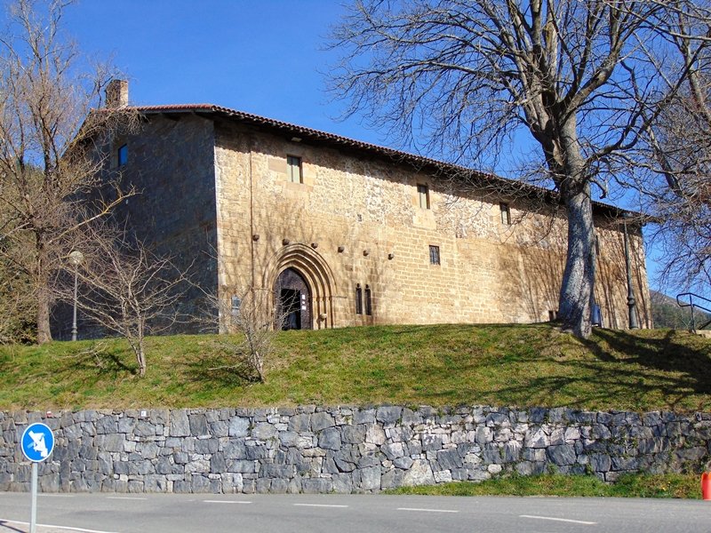 Antiguako Andra Maria