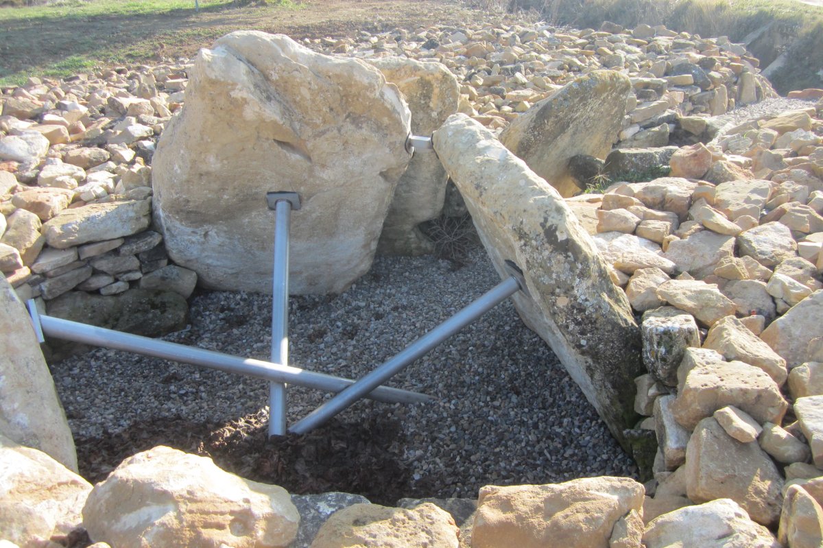 Dólmen El Encinal   (Febrero 2019)