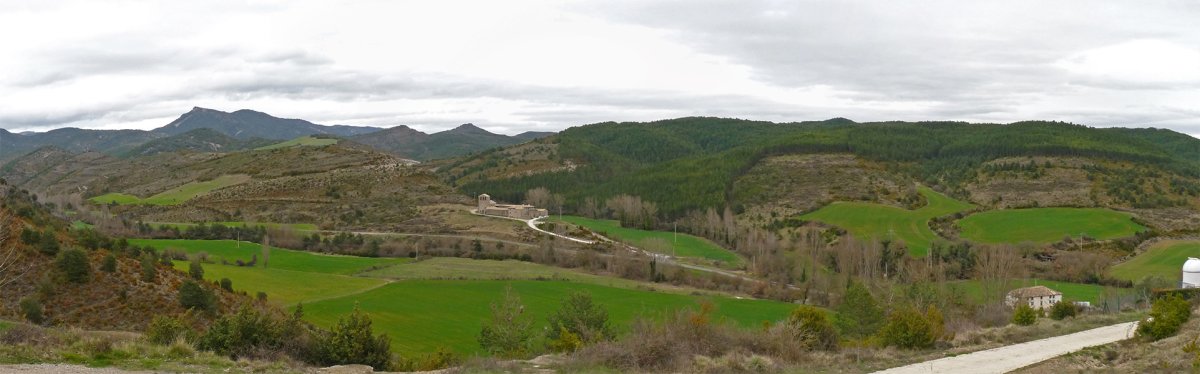 Aizkurgiko gainak, pinudiz estalita, Eparozko Santa Fe gainean