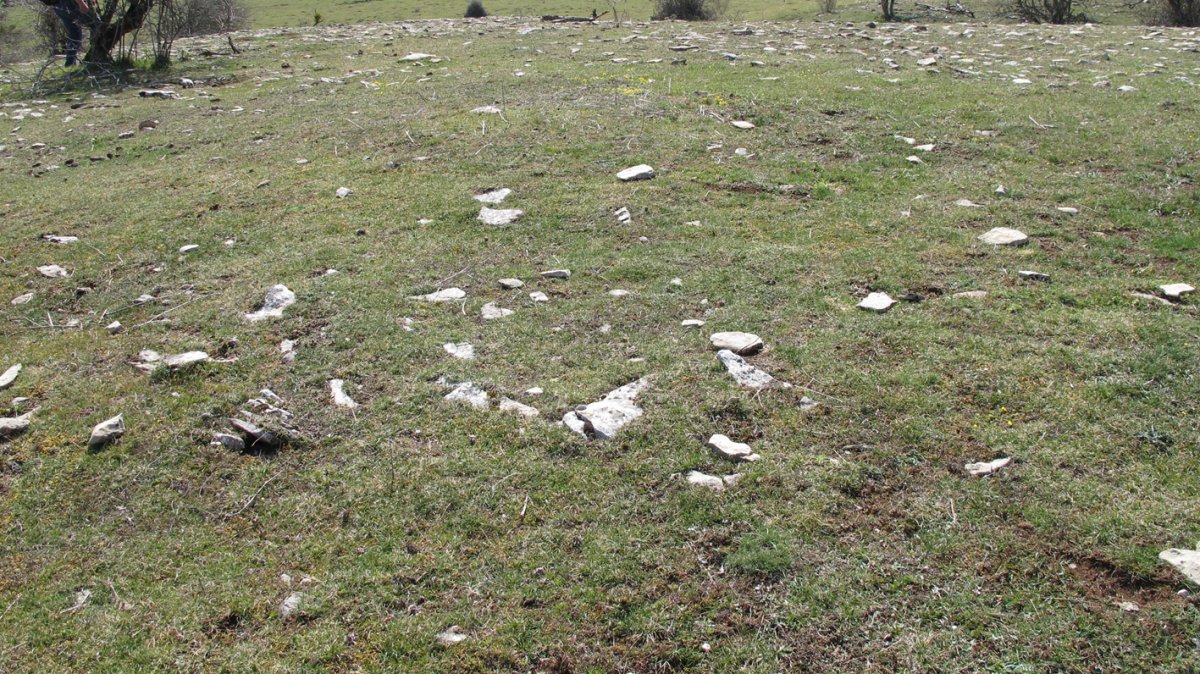 Zalbideko zuloa tumuloa, Urbasa