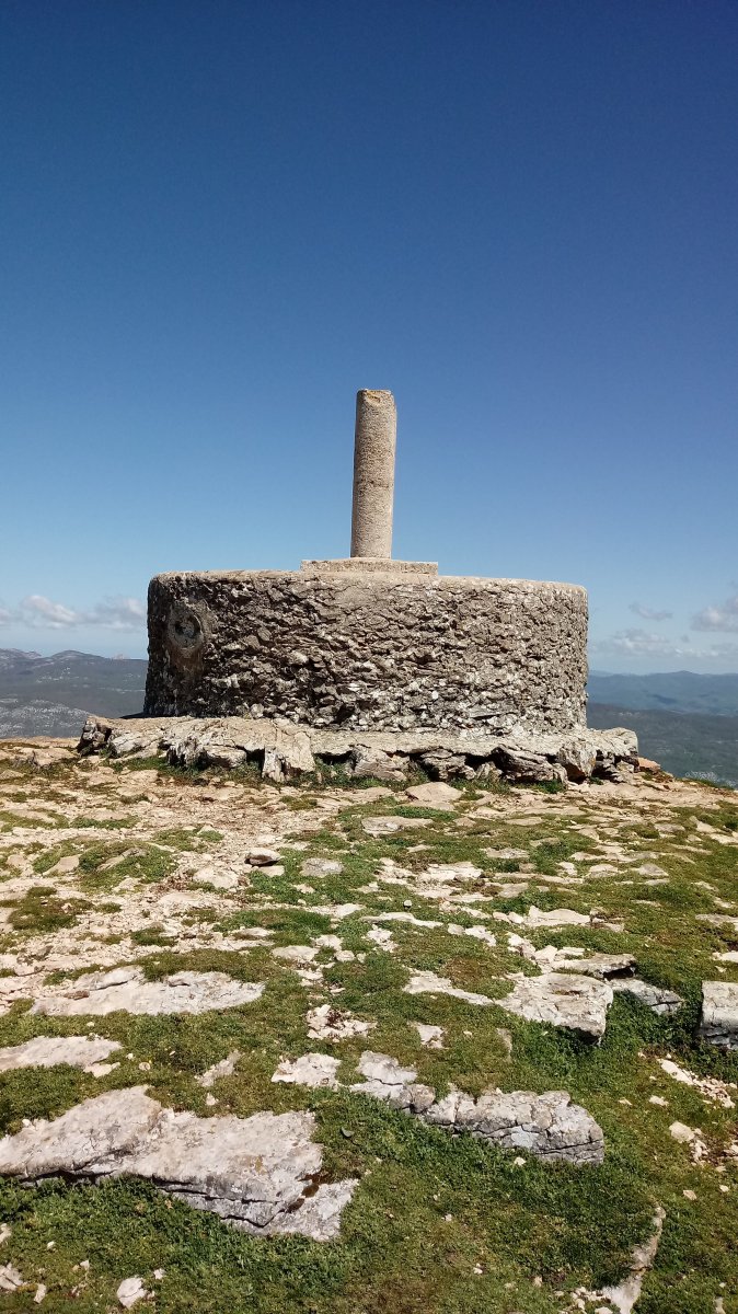 Beriain (1493m) erpin geodesikoa