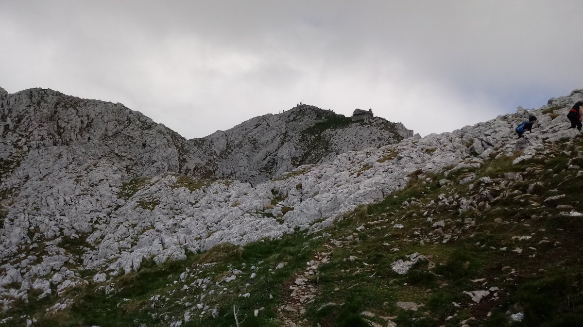 Aizkorri (1523m) azken metroak