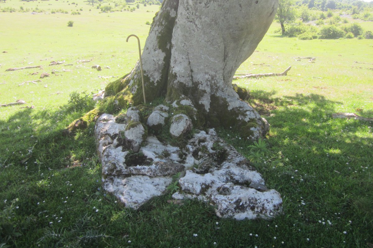 Monolito Legaire Oeste 6  (06-2019)