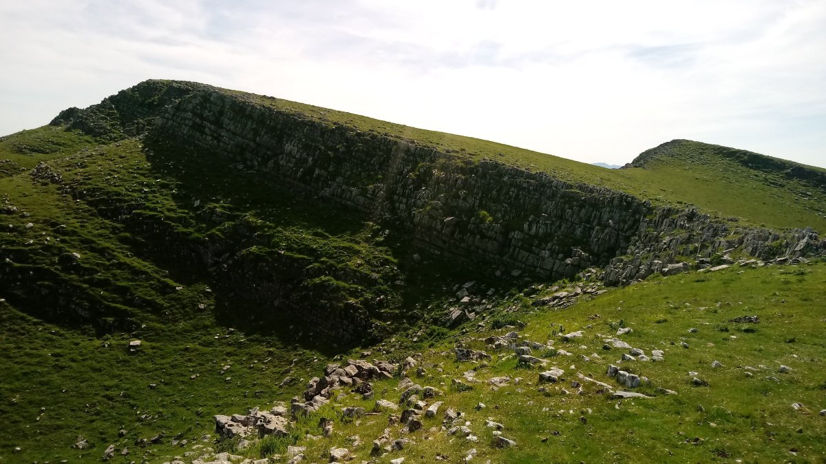 Beleku (1256m) eta Beleku Ip. (1251m)